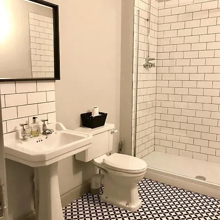 Historic Two Bed In Heart Of The *