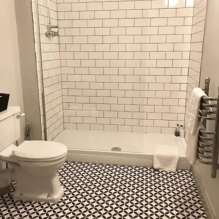 Historic Two Bed In Heart Of The Апартаменты