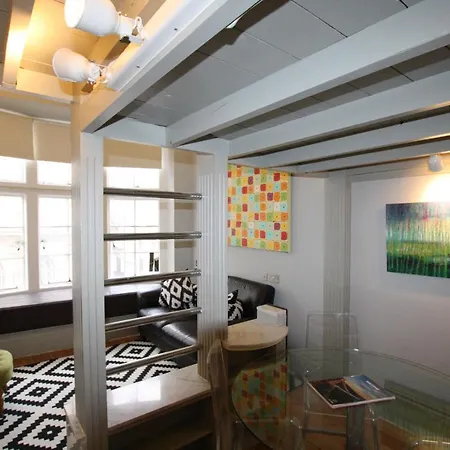 Historic Two Bed In Heart Of The * Бристоль