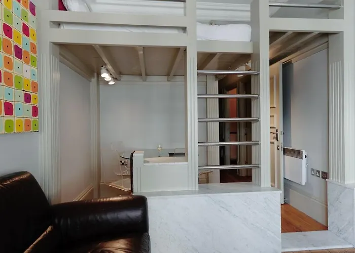 Historic Two Bed In Heart Of The Апартаменты