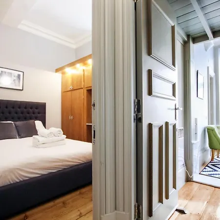 Historic Two Bed In Heart Of The アパート *