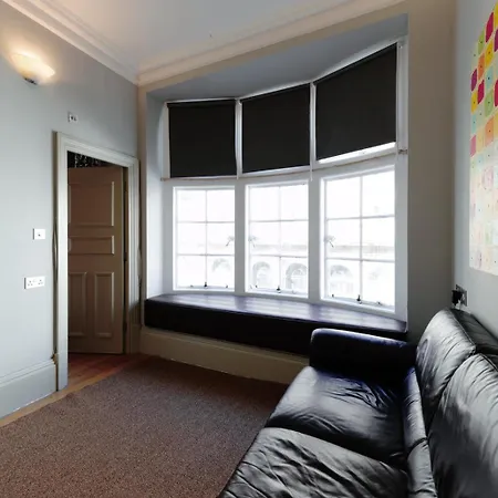 Historic Two Bed In Heart Of The Appartement Bristol